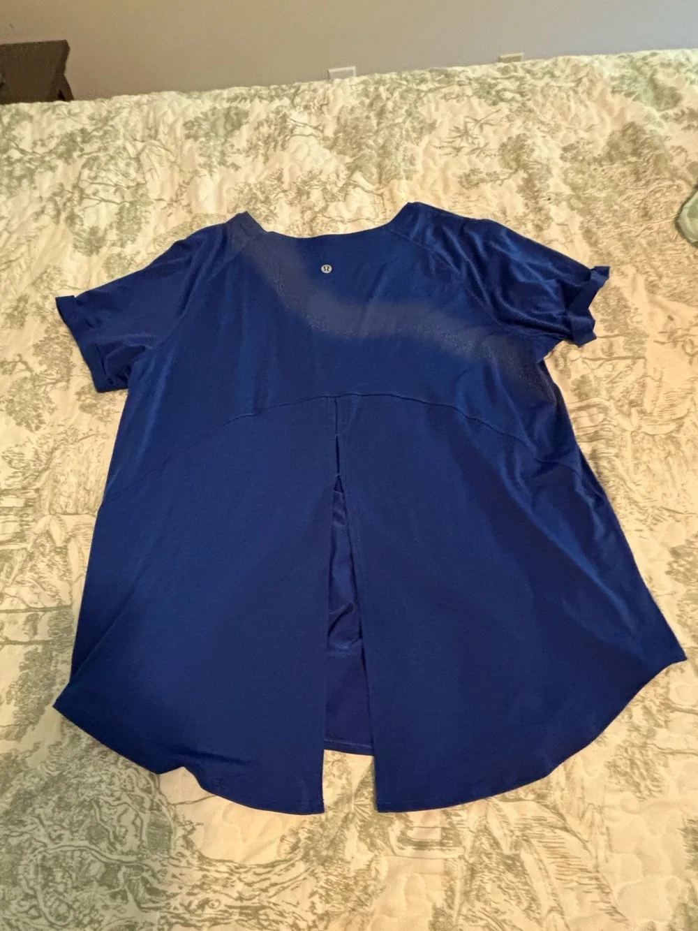 lululemon sz 10 ? Open Up Tie Back Tee Larkspur relaxed athleisure loungewear